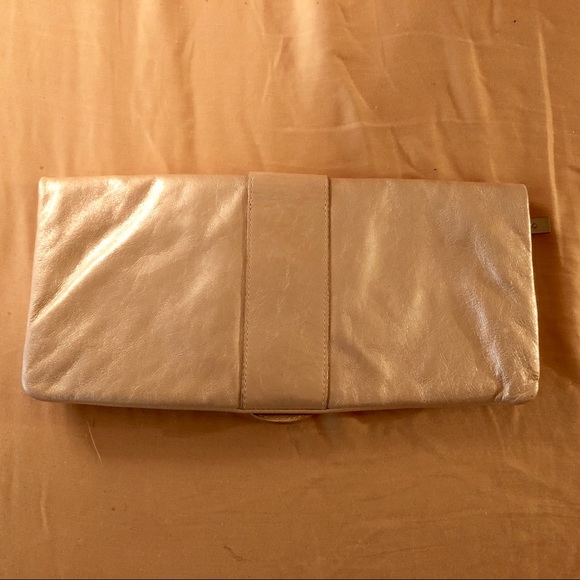 Gorgeous HOBO Int’l Magnetic Folding Clutch - Picture 3 of 6